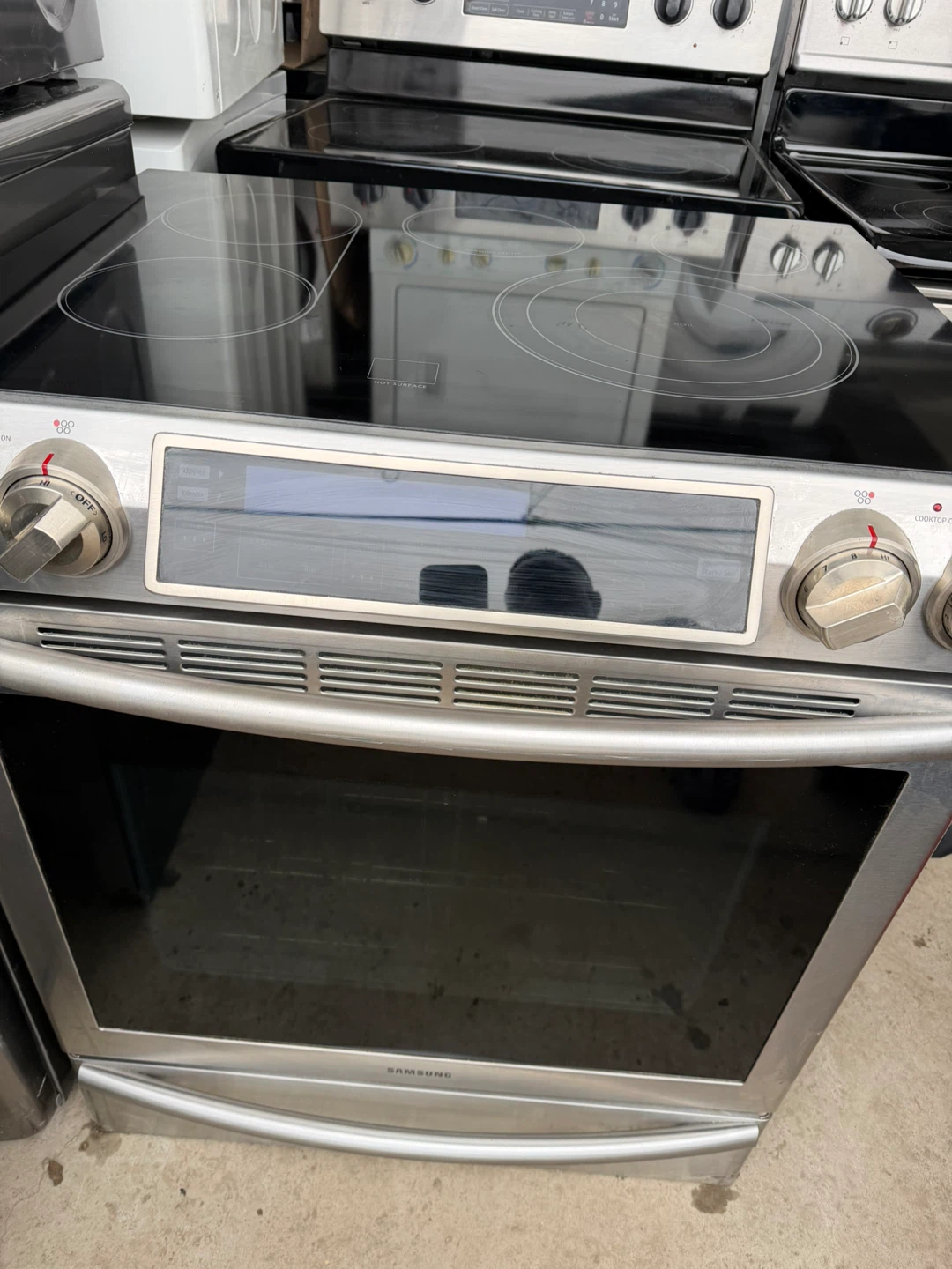 Samsung Electric Range with Oven