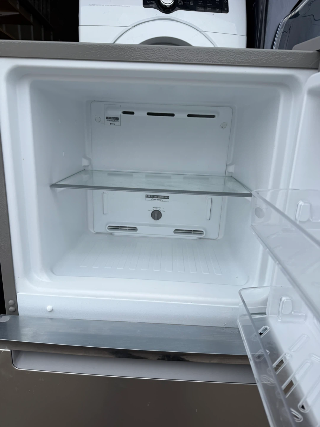 Whirlpool Refrigerator 24” - photo 2