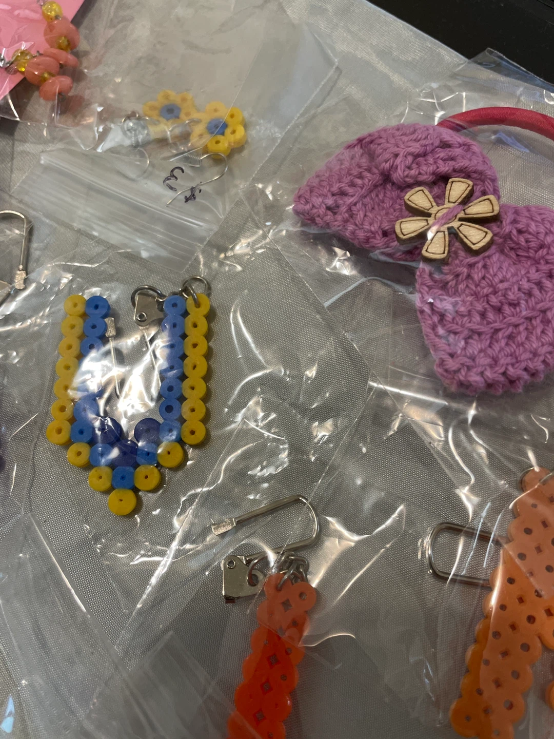 Assorted plastic Bead Keychains & Earrings - photo 2