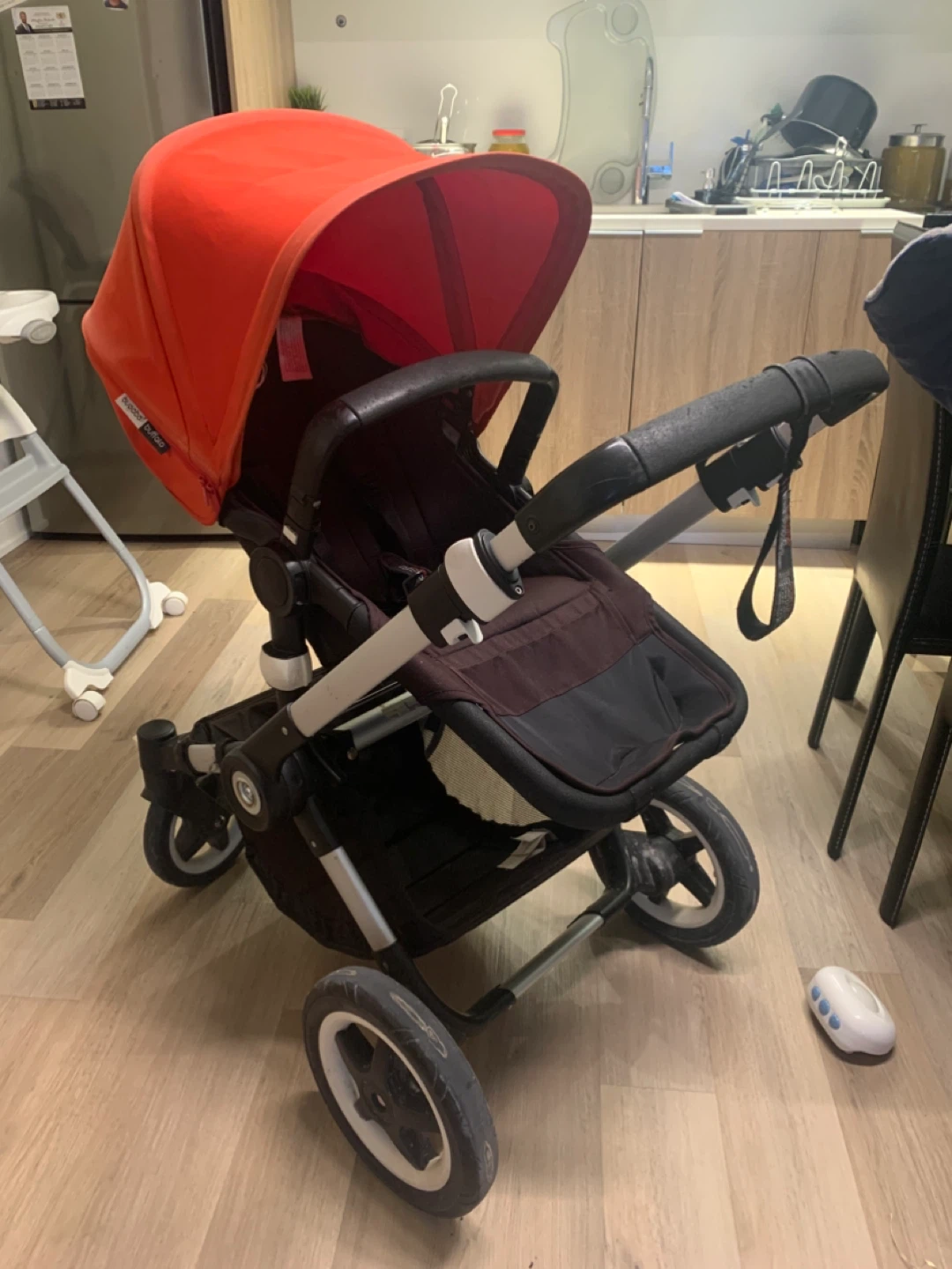 Bugaboo Cameleon 3 Stroller with Red Canopy - photo 2