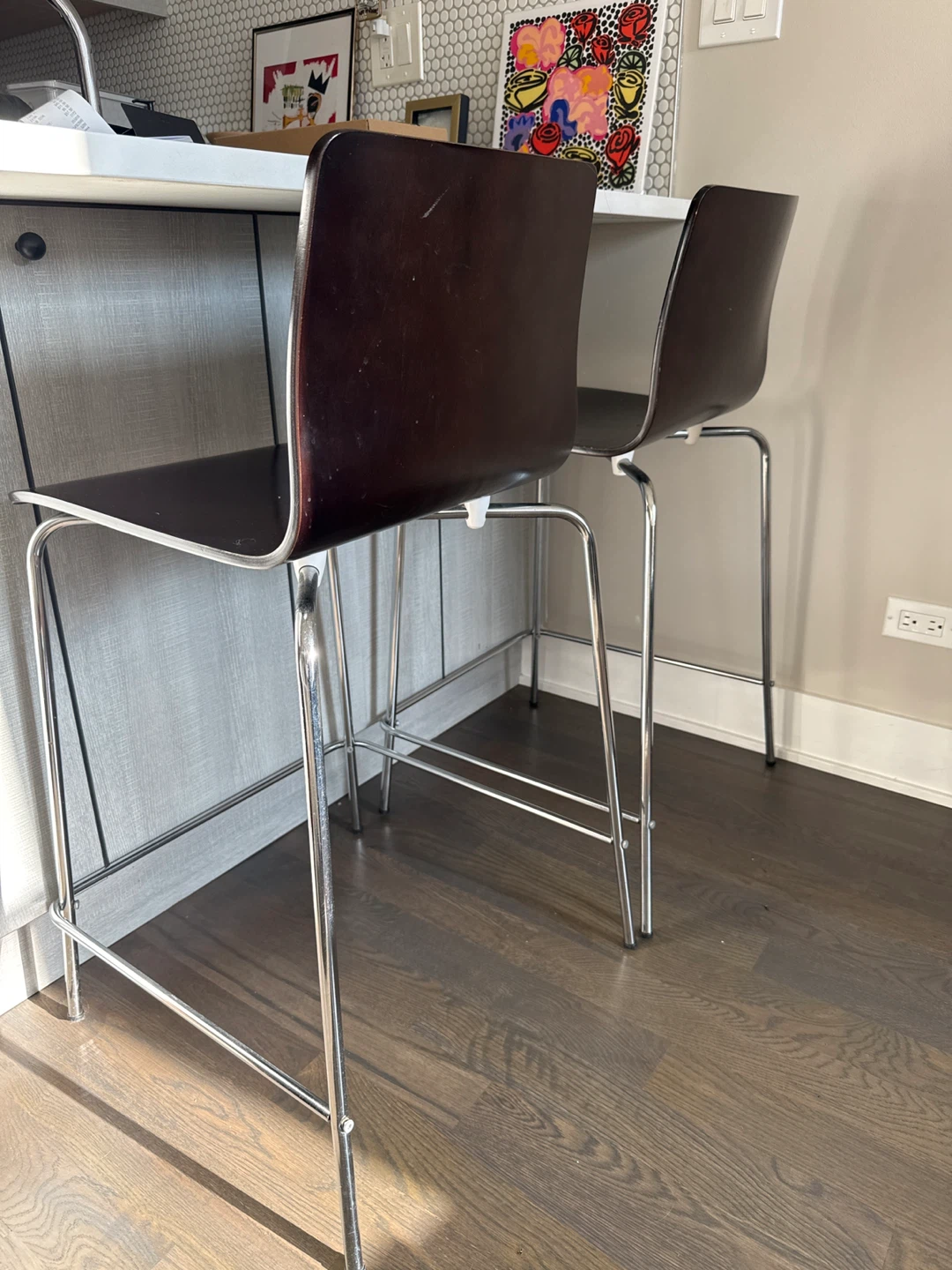 4 Bar Stool - Brown Wood Seat & Chrome Legs
