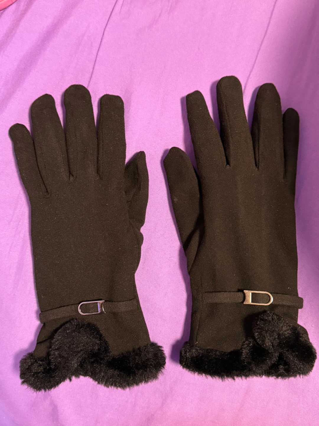 Black Faux-Fur Trim Winter Gloves – Excellent Condition!