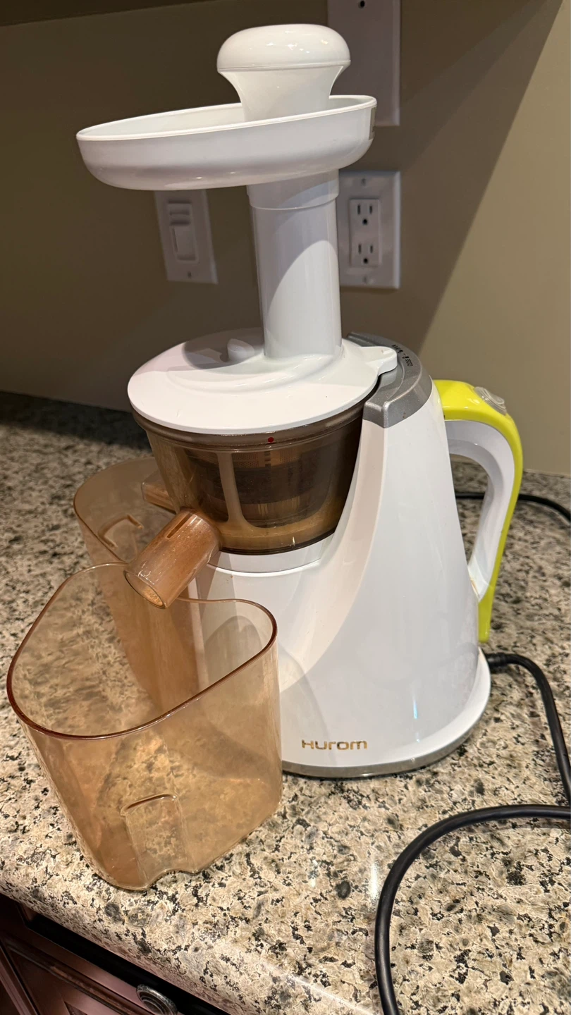 Hurom Juicer