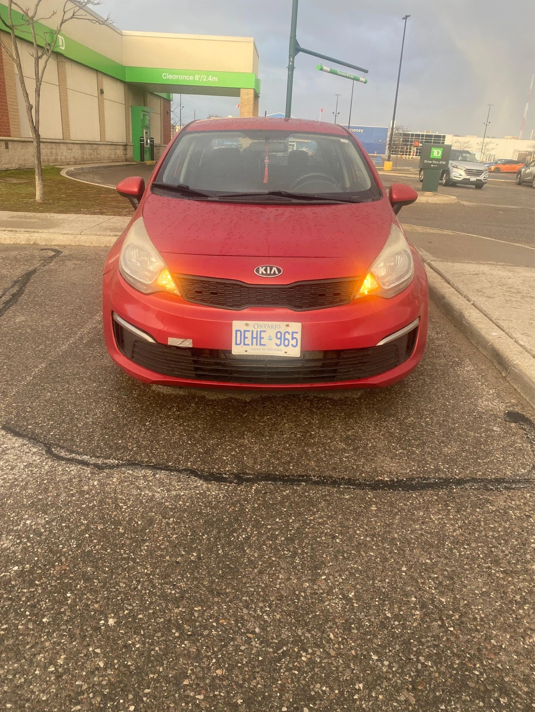 Red Kia Rio Sedan - photo 3