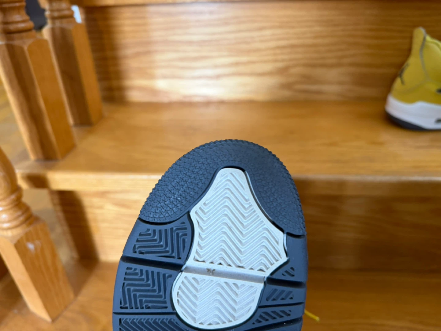 Air Jordan 4 "Lightning" - photo 3