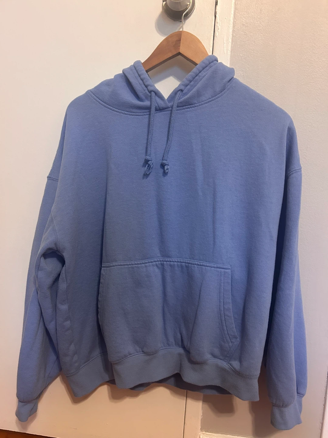 Basic sweater & blue hoodie - photo 2