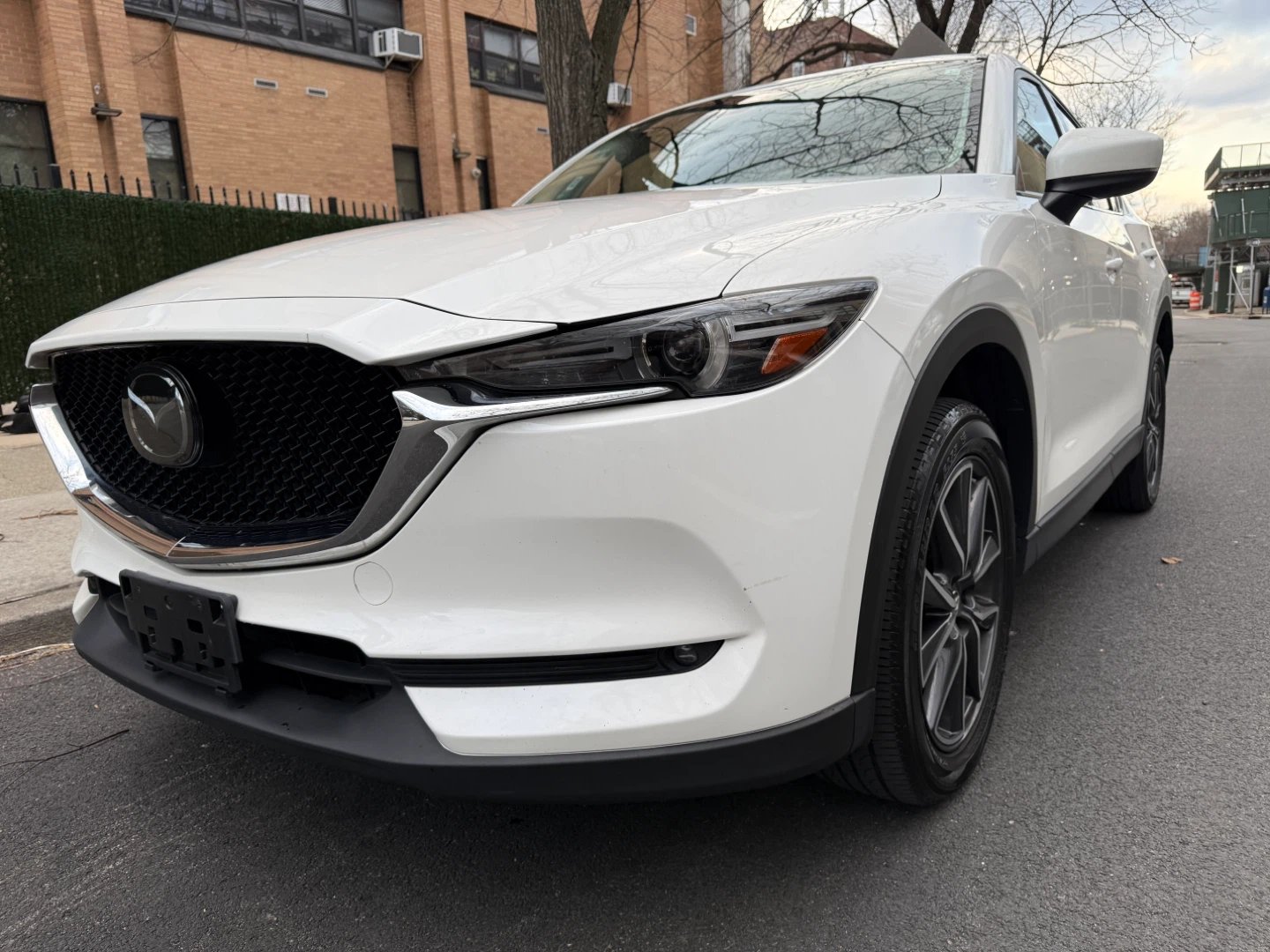 2017 White Mazda CX-5 AWD