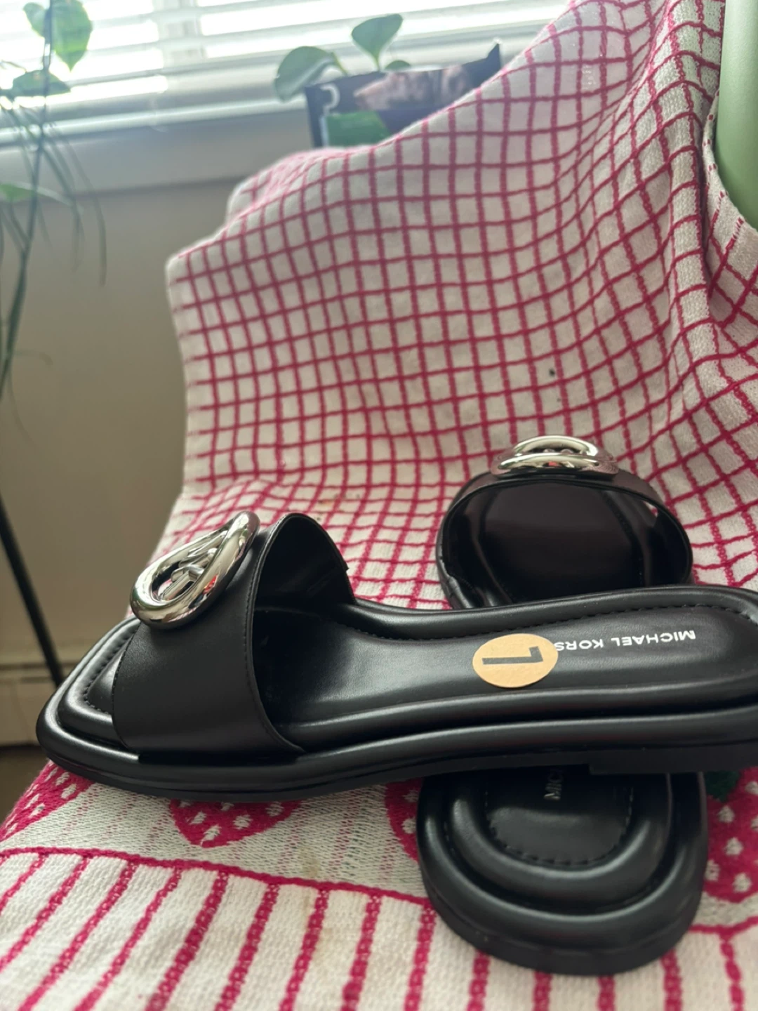 Michael Kors Black Leather Slides - Size L - photo 2