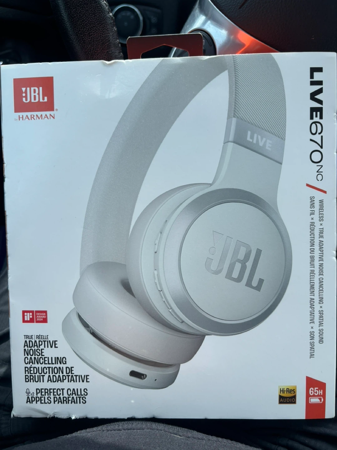 JBL LIVE670NC Wireless Headphones