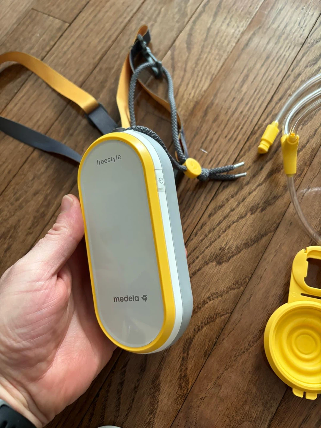 Medela Freestyle Hands-free Double Electric Breast Pump - photo 5