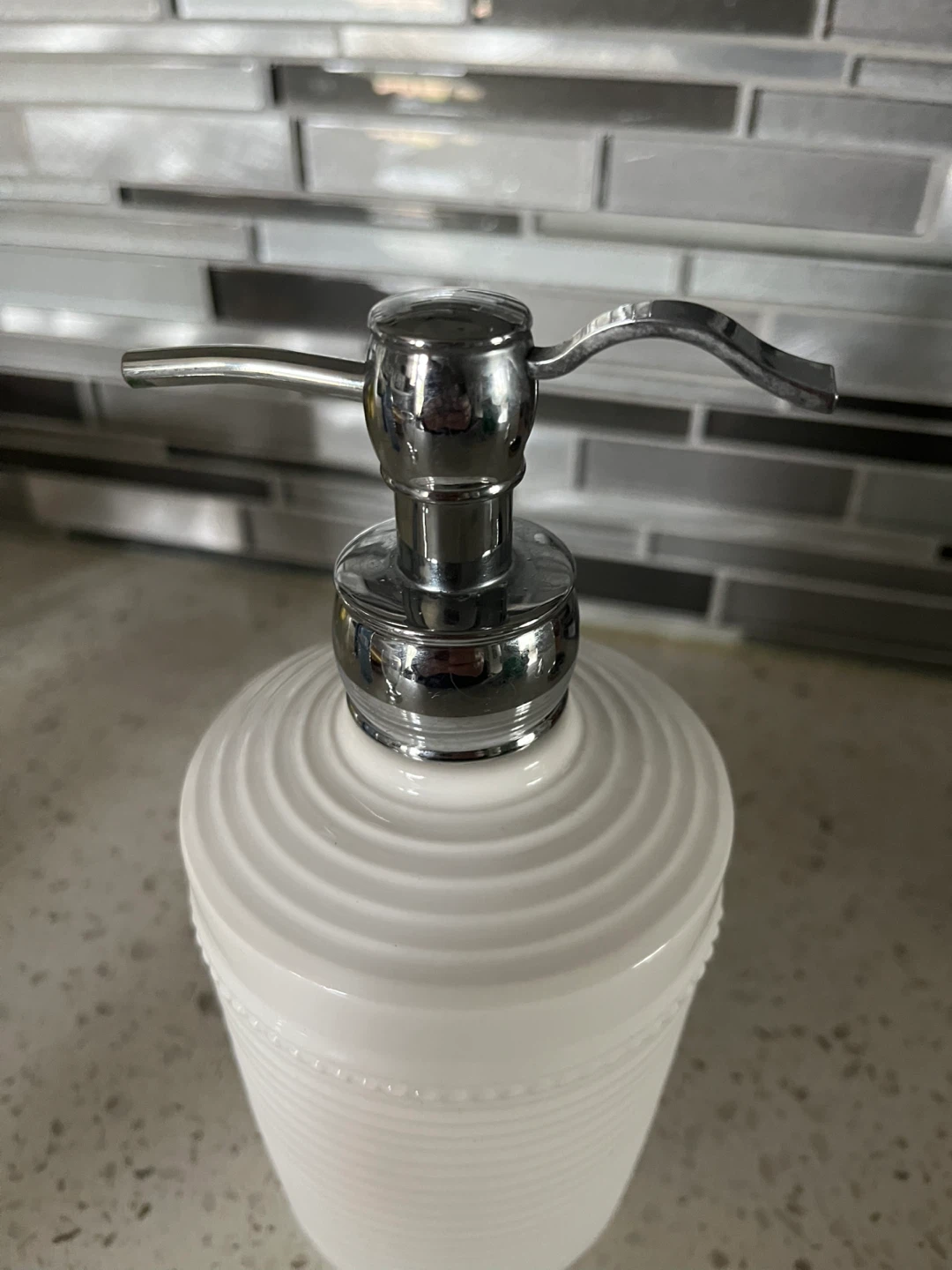 White Ceramic Soap Dispenser with Chrome Pump - photo 2