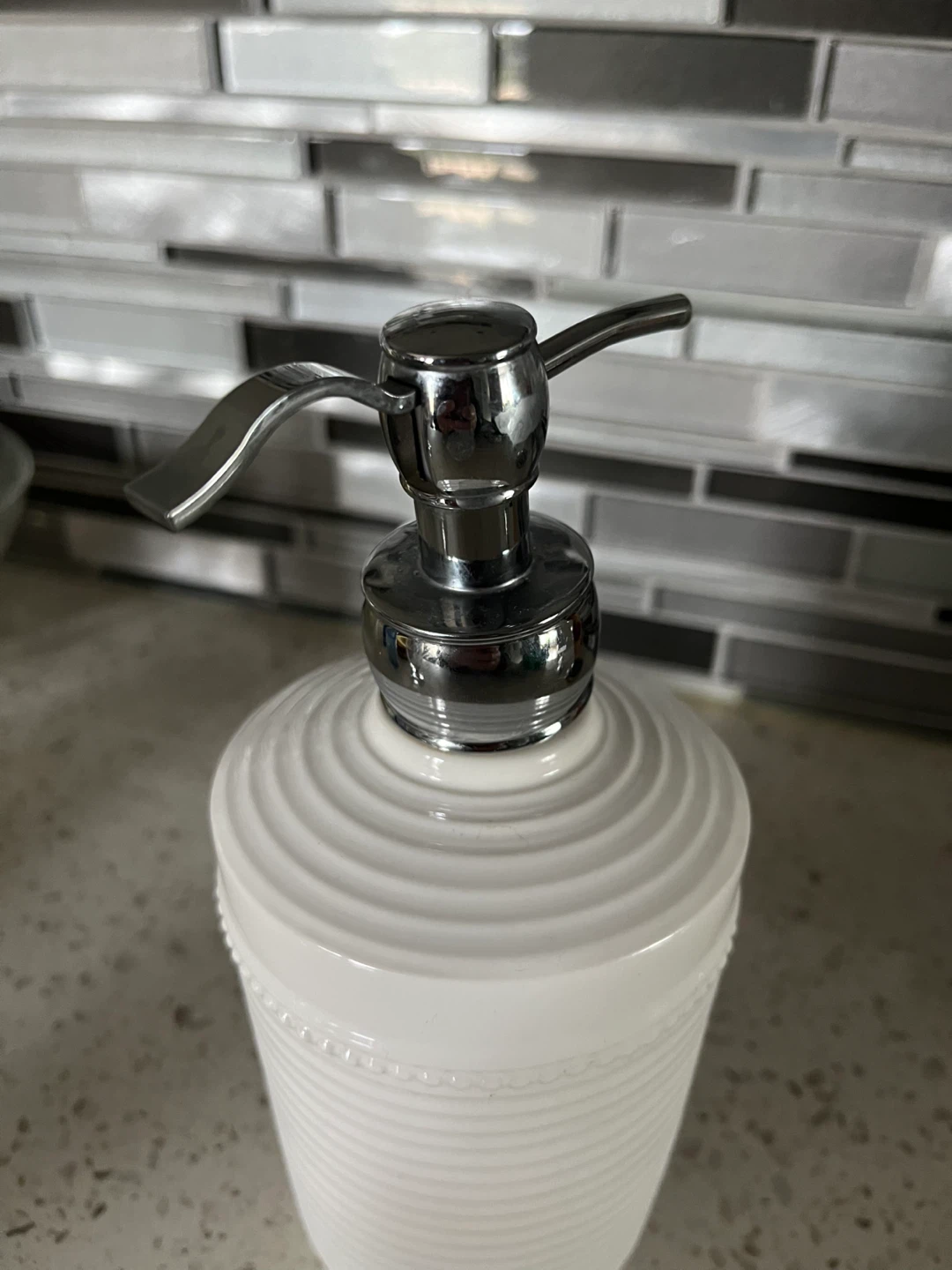 White Ceramic Soap Dispenser with Chrome Pump - photo 4