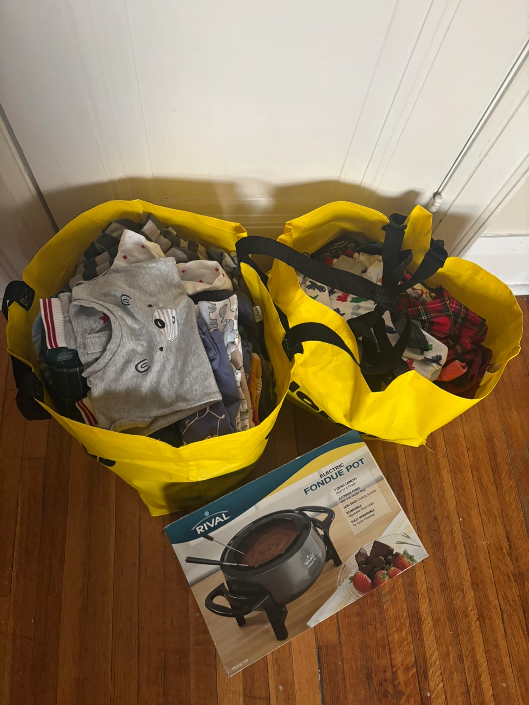 PICK UP PENDING - Free baby/toddler boy clothes (& fondue kit)