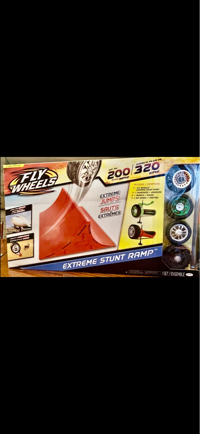 Fly Wheels Extreme Stunt Ramp Set