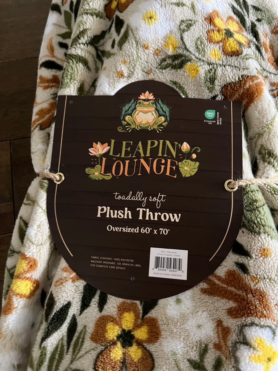 Leapin' Lounge Plush Throw Blanket Floral Frog Design - photo 2
