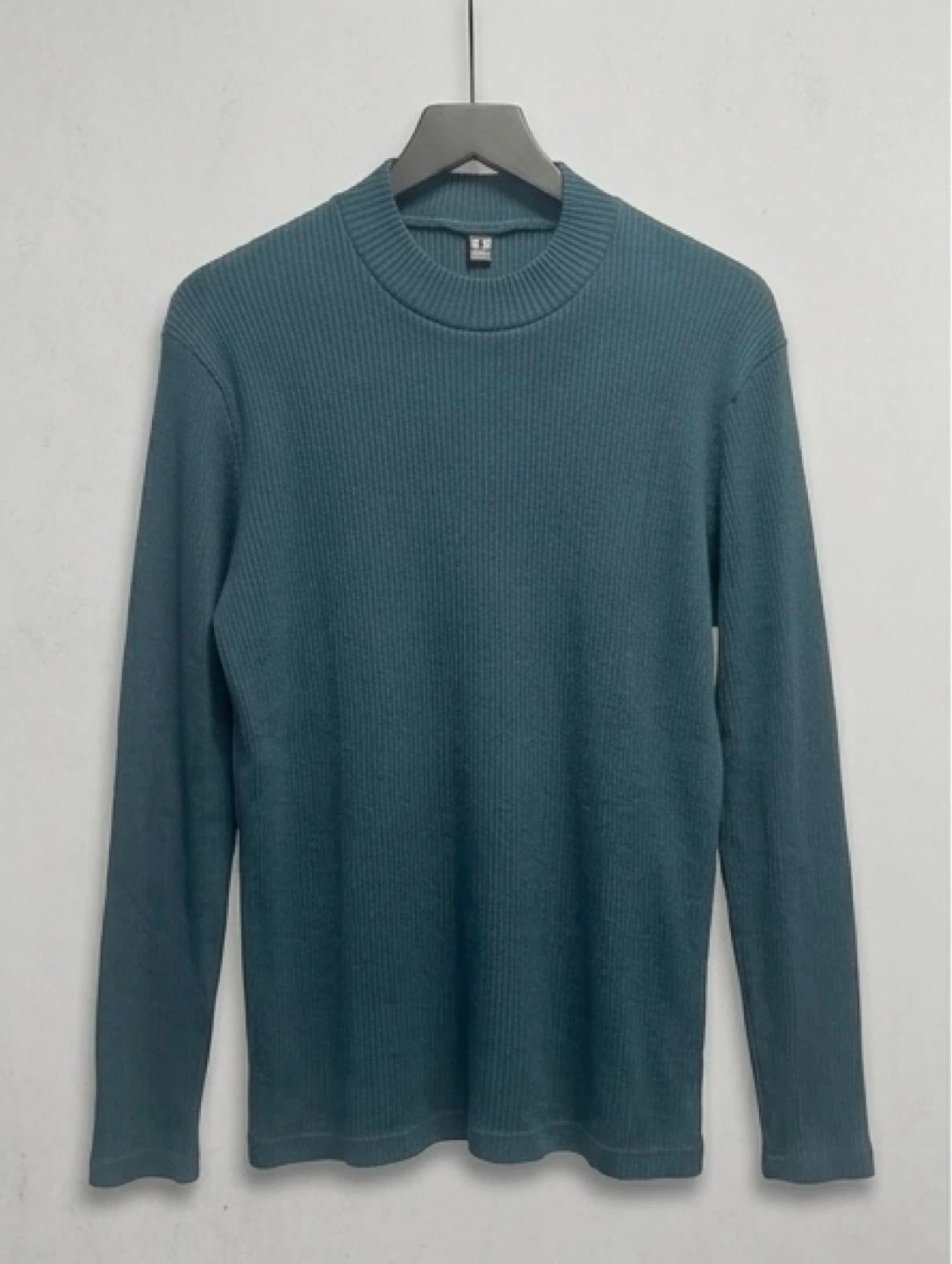 Ribbed Mock Neck Long Sleeve Shirt