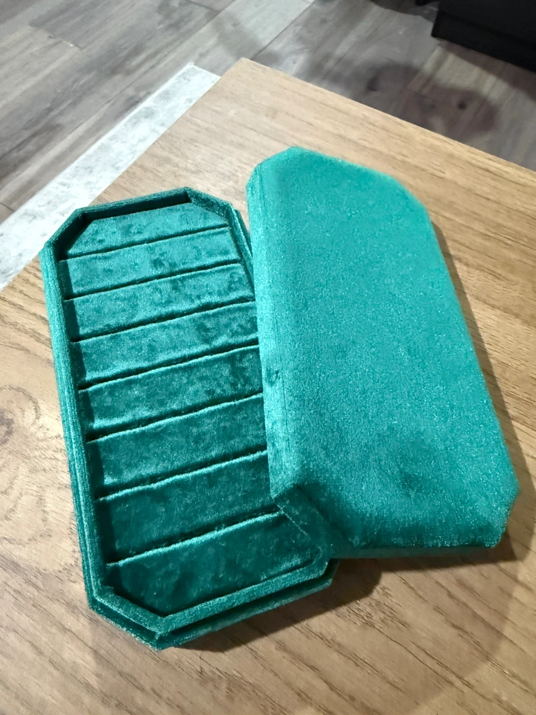 Green Velvet Ring Jewelry Organizer Tray