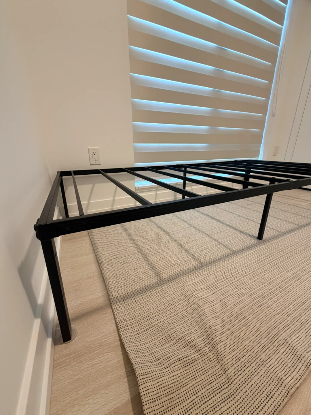 Twin Size Black Metal Bed Frame - photo 2
