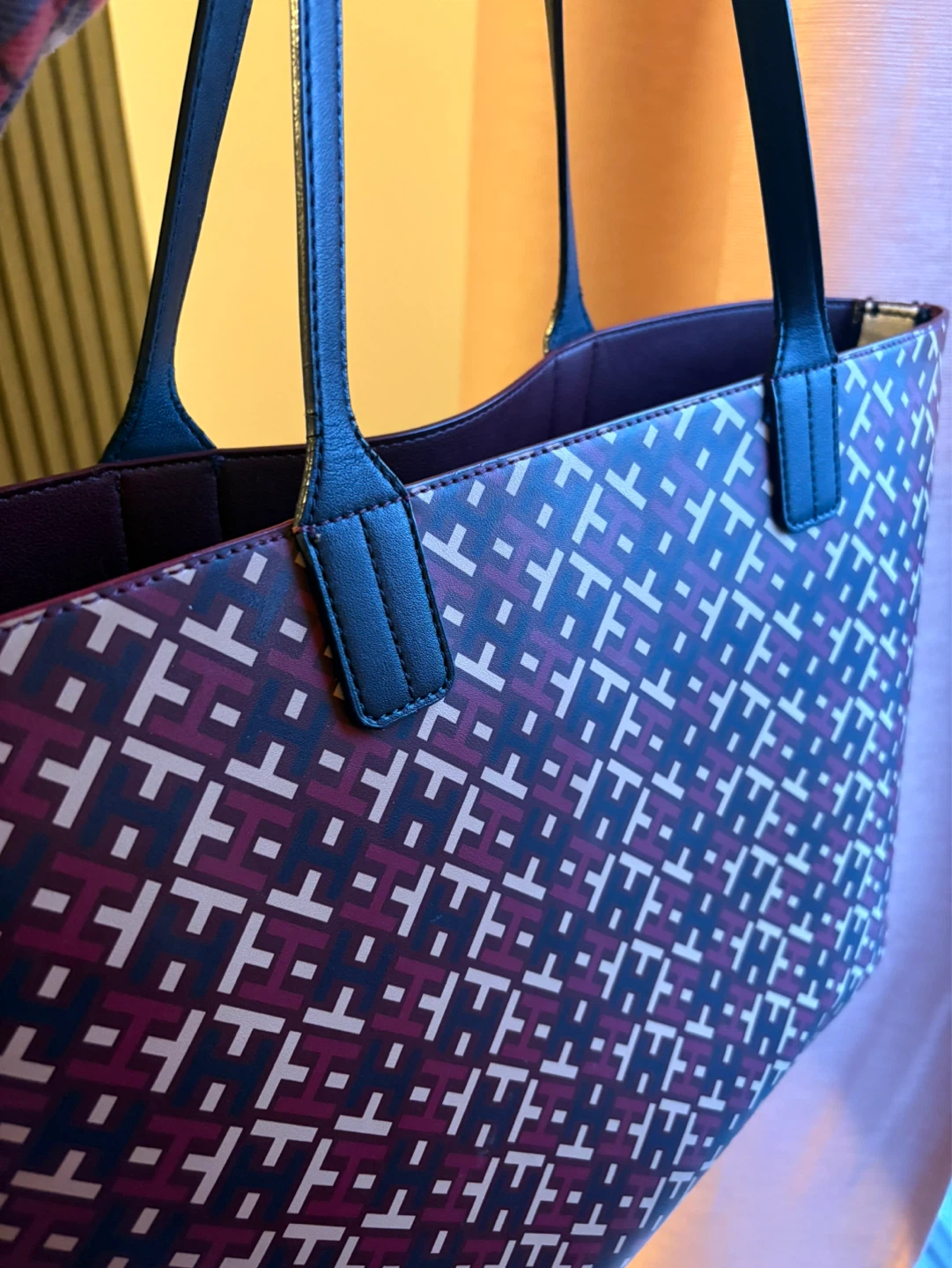 Tommy Hilfiger Tote Bag - photo 4