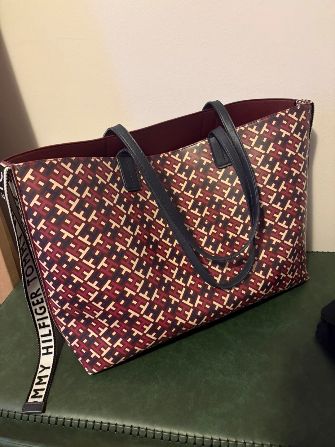 Tommy Hilfiger Tote Bag