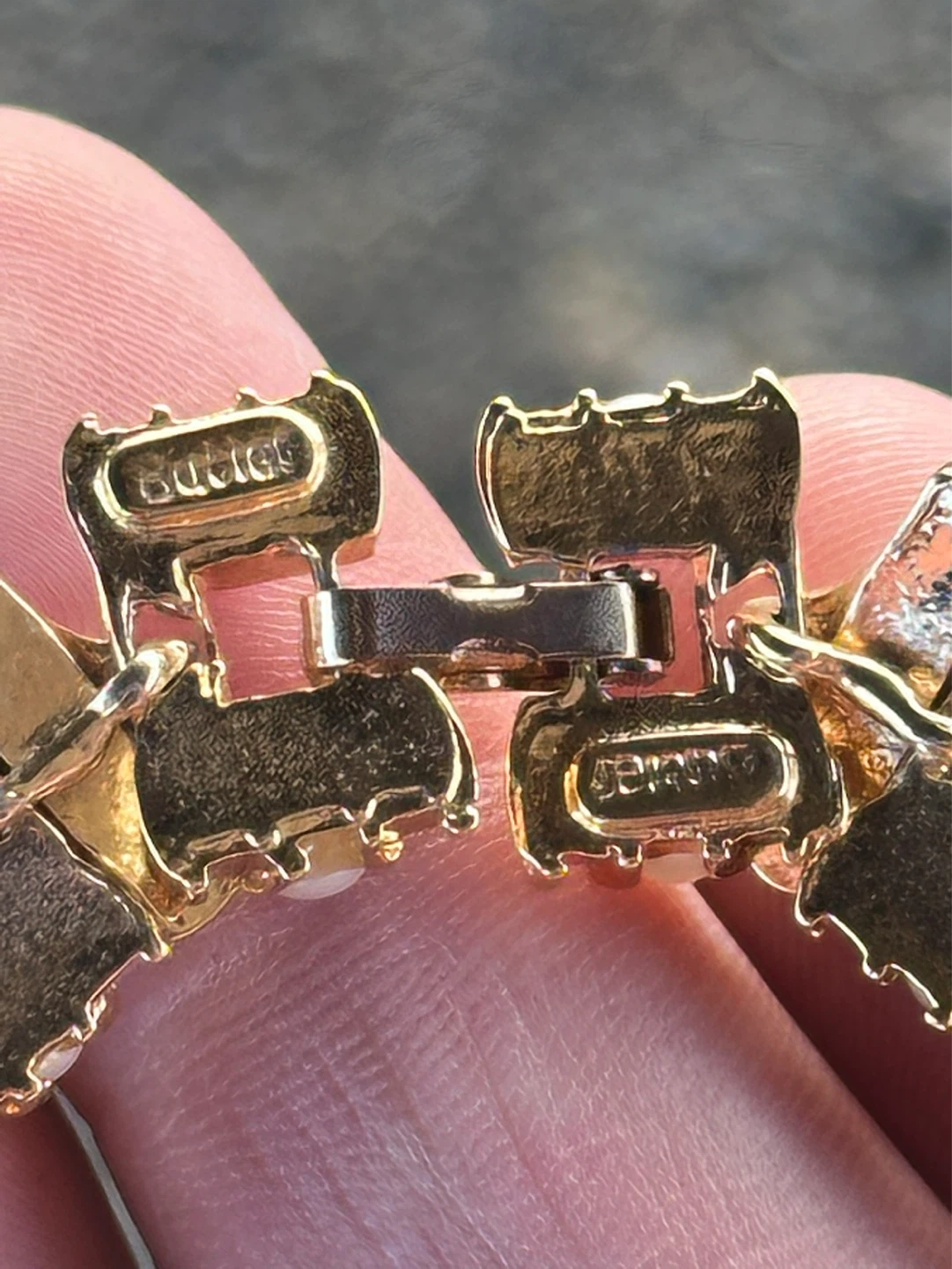 Rare signed Butler gold tone and faux pearl bracelet - photo 5