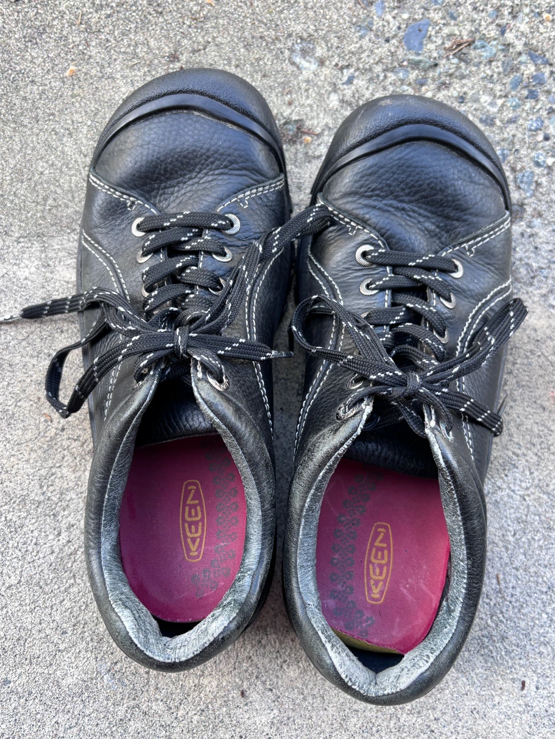 Keen Black Leather Walking Shoes Size 10
