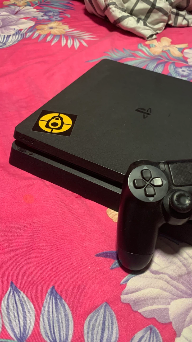 PlayStation 4 Slim Console with Controller and Games - photo 2