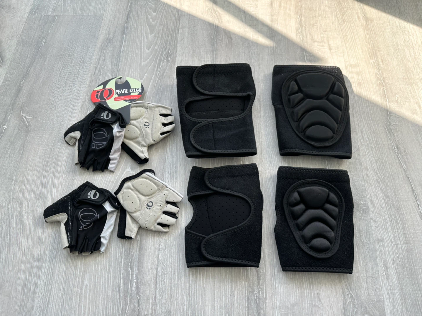 Pearl Izumi Cycling Gloves and Protective Gear Set