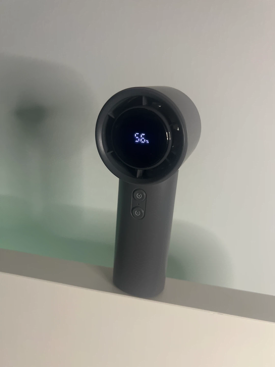 Portable Mini Fan up to 60 km hour winds - photo 2
