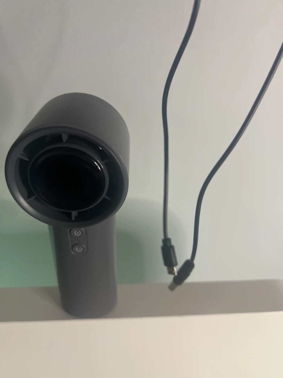 Portable Mini Fan up to 60 km hour winds - photo 4