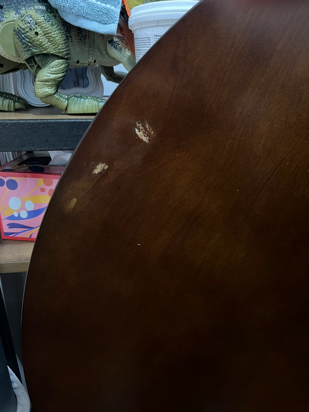 Round Dining Table - photo 3