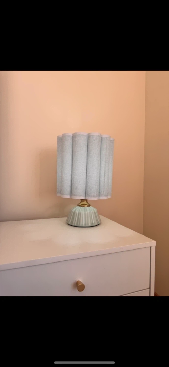 2 Table Lamps with Pleated Shade - photo 3