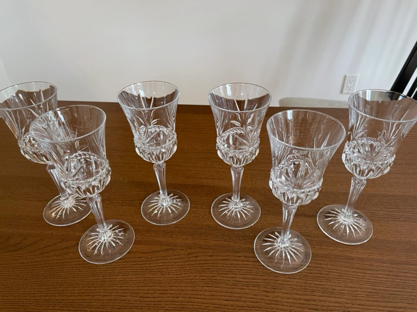 Set of 8 Crystal Wine Glasses - photo 2