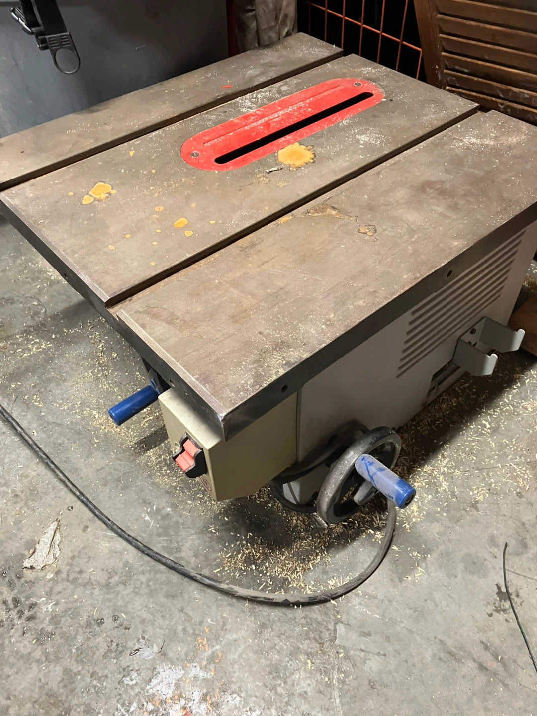 Delta Table Saw - photo 3