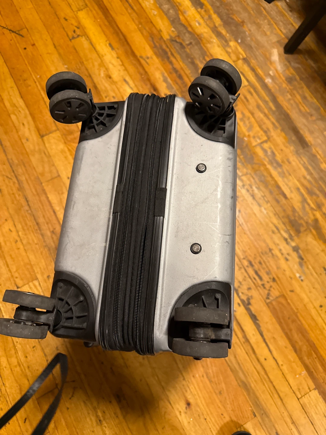 CALPAK Silver Hardside Carry-On Suitcase - photo 3