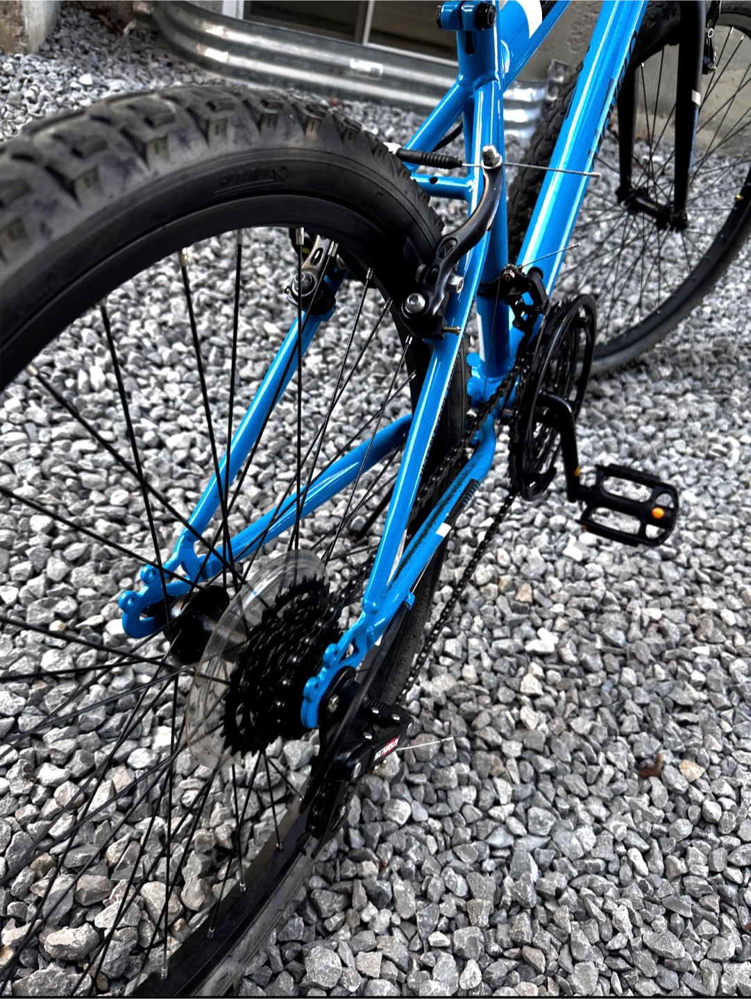 Movelo Blue Mountain Bike