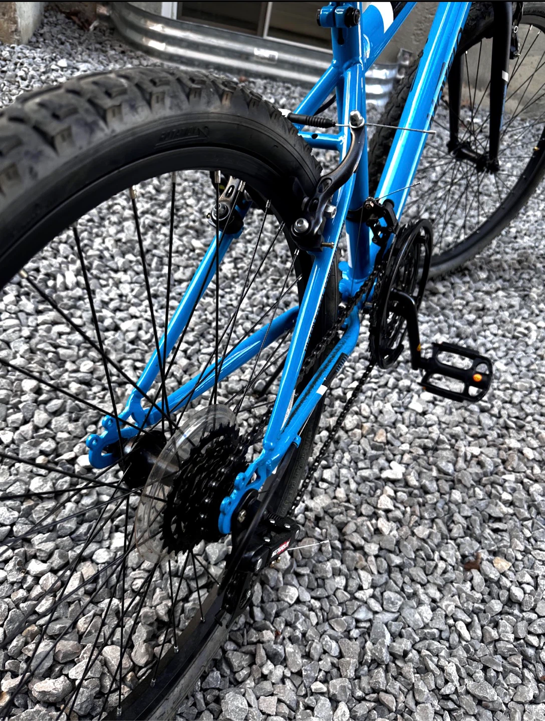Movelo Blue Mountain Bike - photo 3