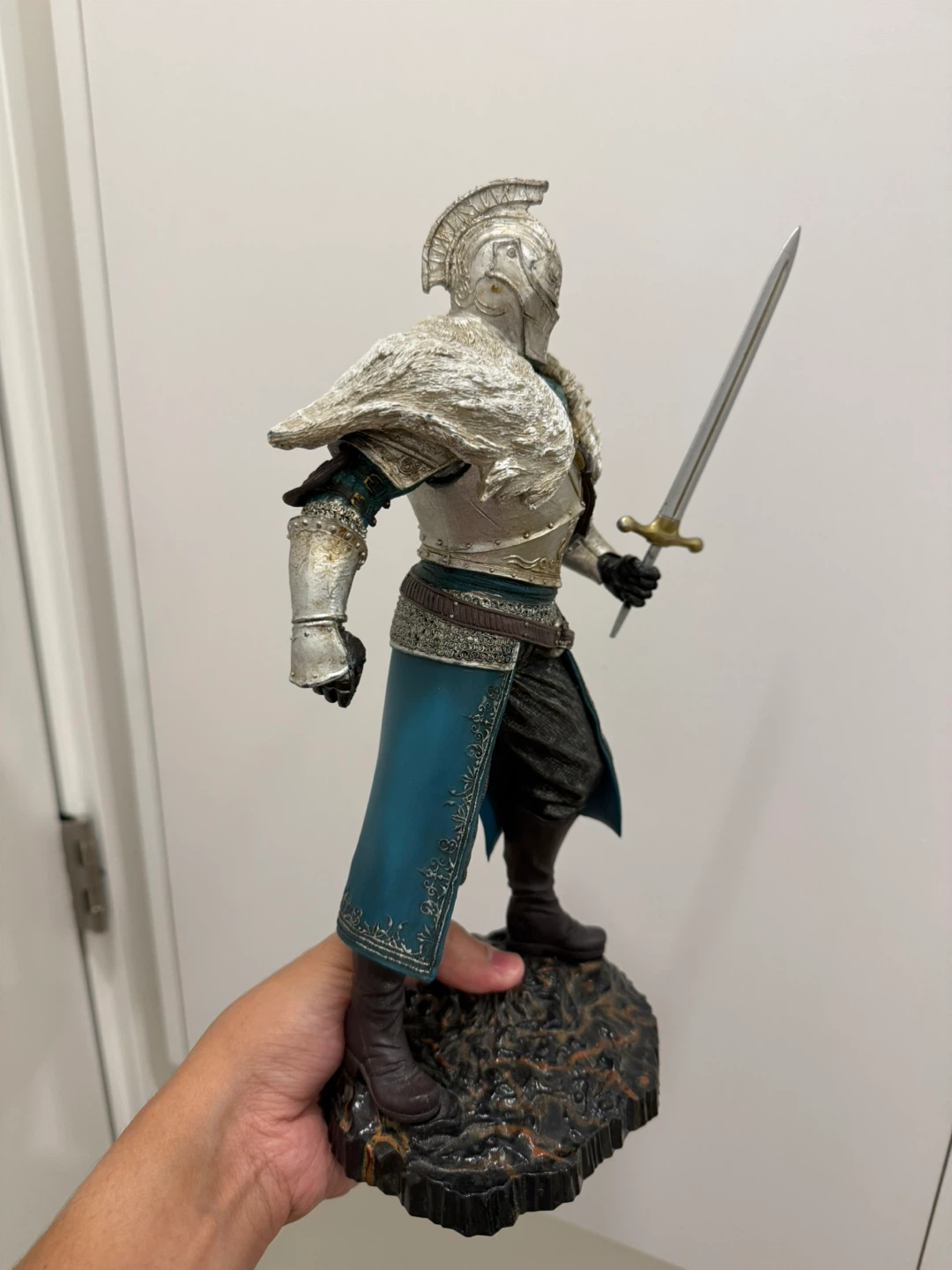 Dark Souls II Knight Figure - photo 3