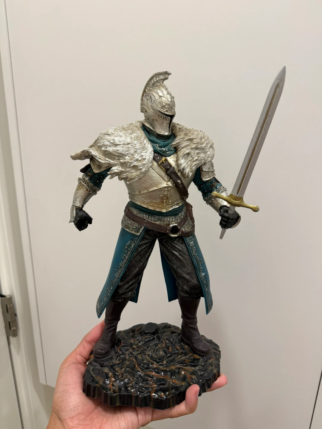 Dark Souls II Knight Figure
