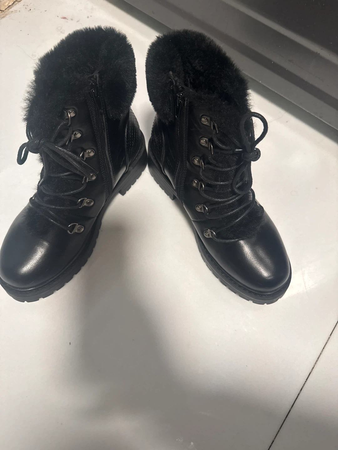 Black Faux Fur Lined Combat Boots - Size 7