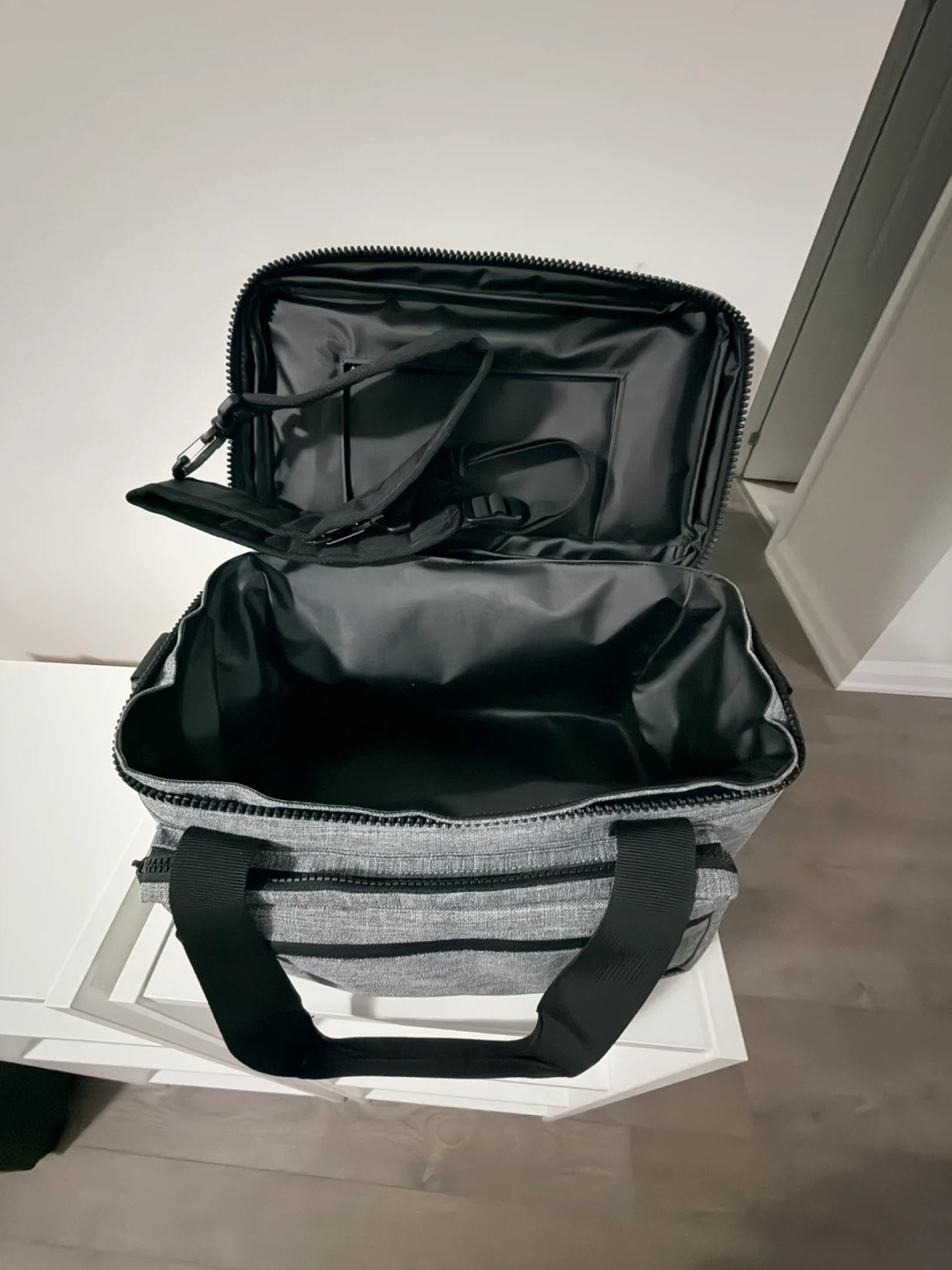 Herschel Pop Quiz 30 Pack Cooler Bag - photo 4