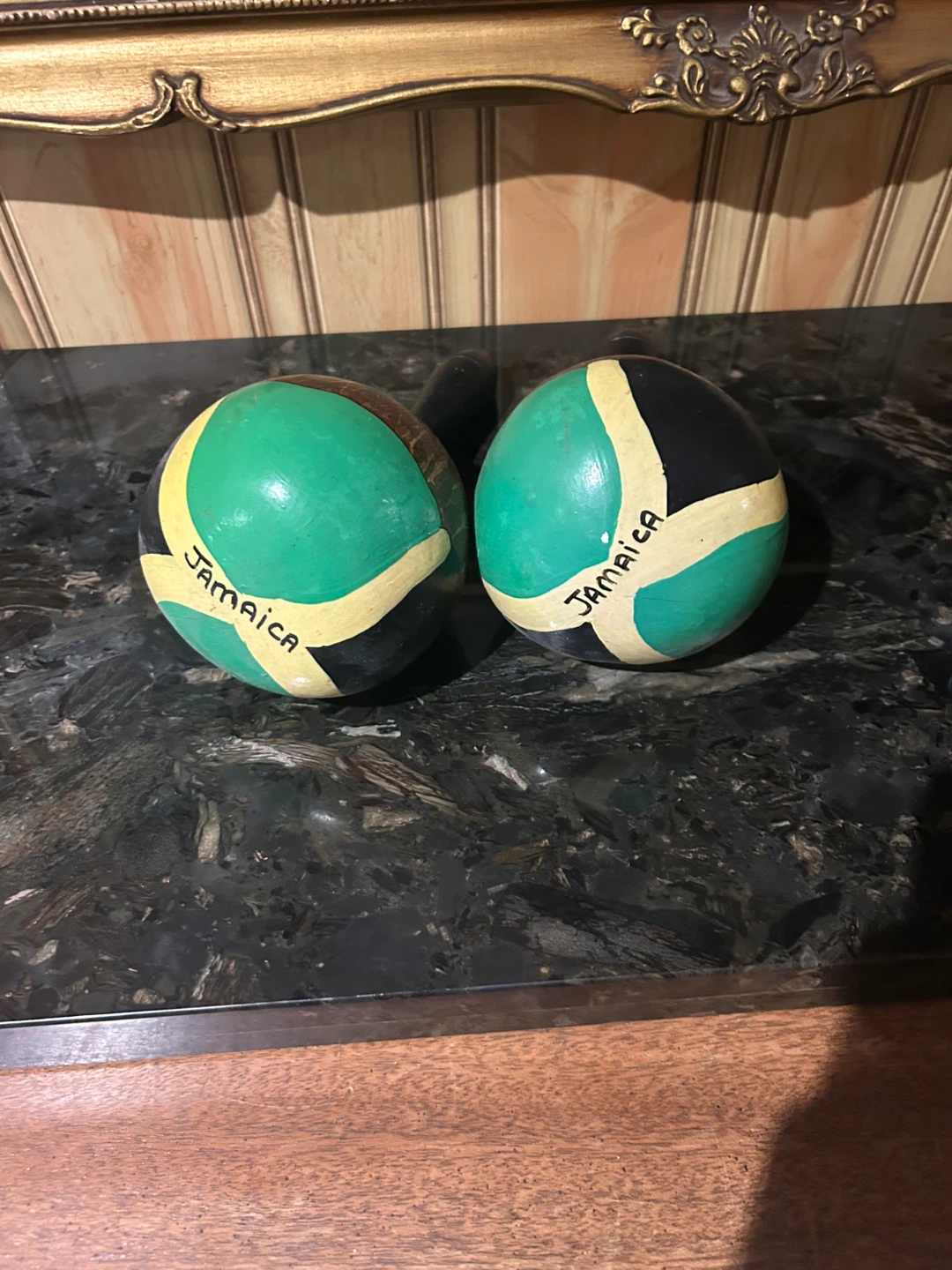 Jamaica Themed Coconut Maracas - photo 2