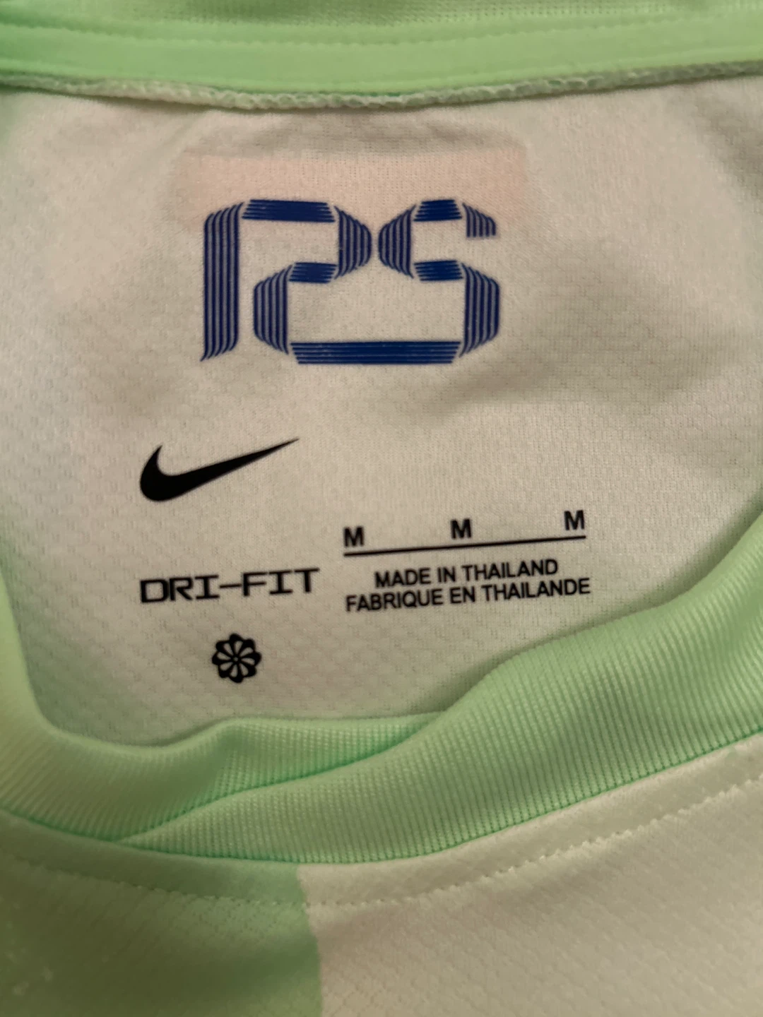 Nike FC Barcelona 2023-2024 Away Jersey - Medium - photo 2
