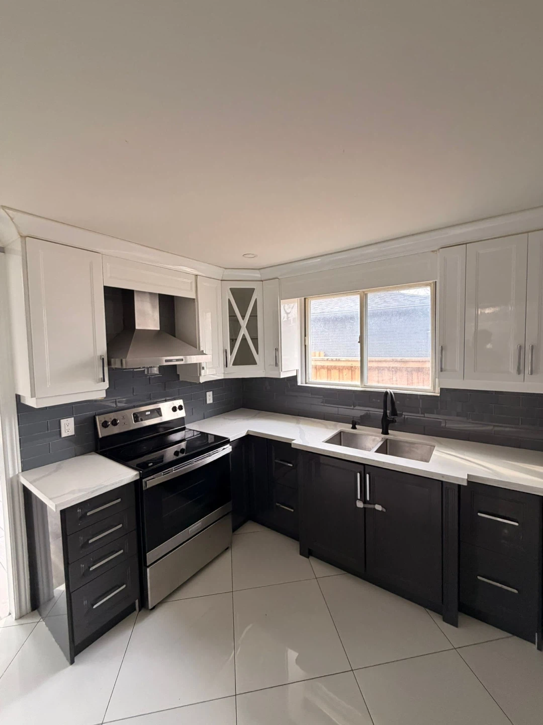 1room house for rent steel and dixie rd
