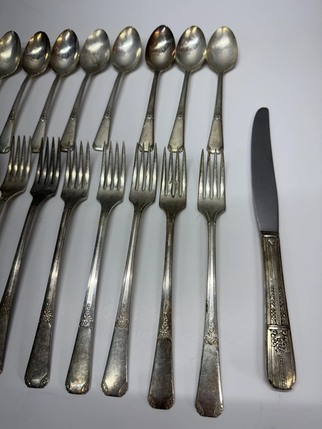 Silver Plated Cutlery Set - Spoons, Forks, and Knife - photo 4