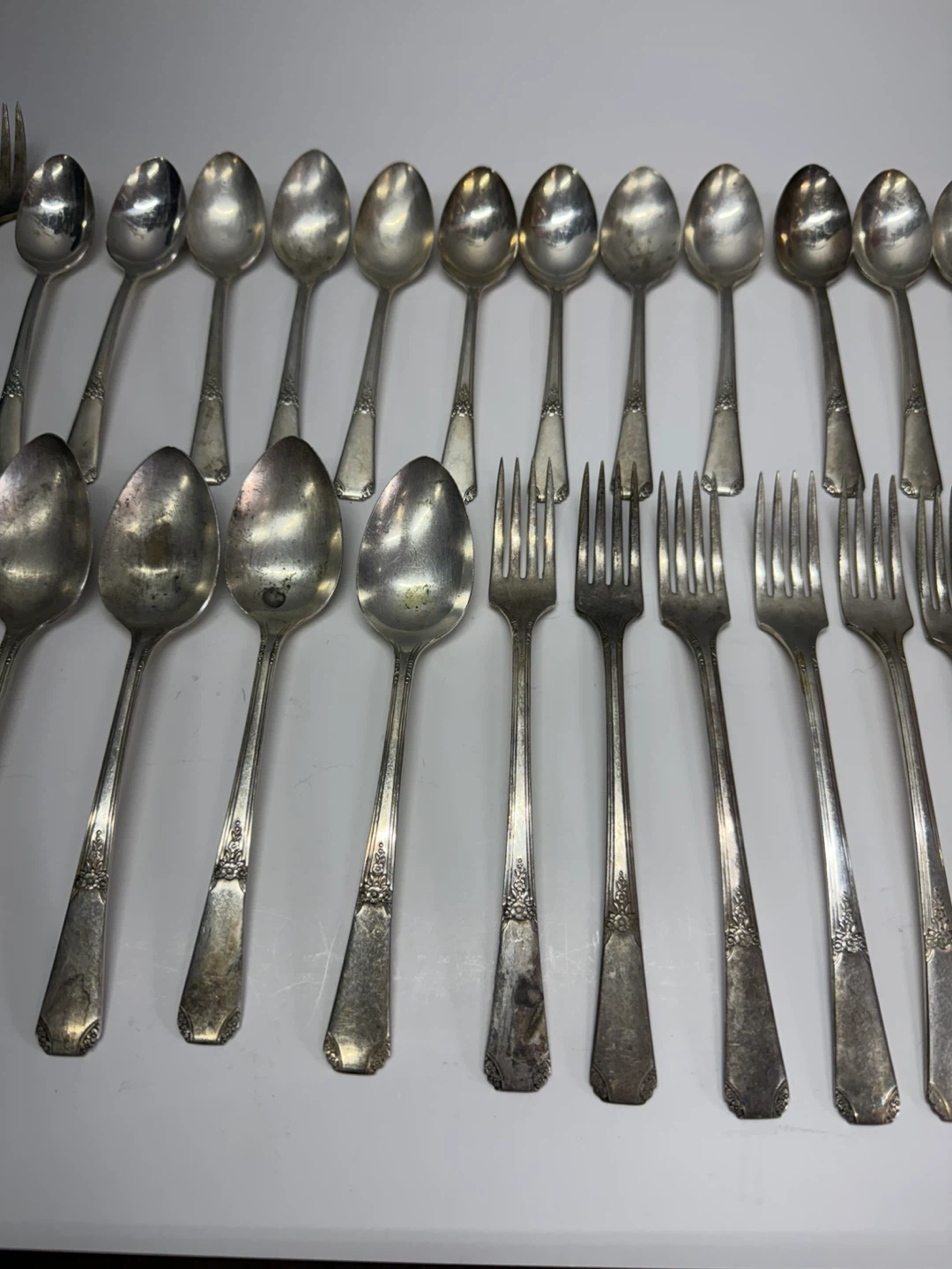 Silver Plated Cutlery Set - Spoons, Forks, and Knife - photo 3