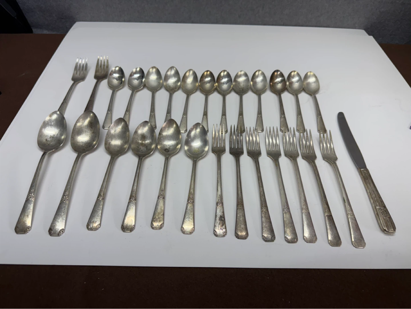 Silver Plated Cutlery Set - Spoons, Forks, and Knife - photo 2