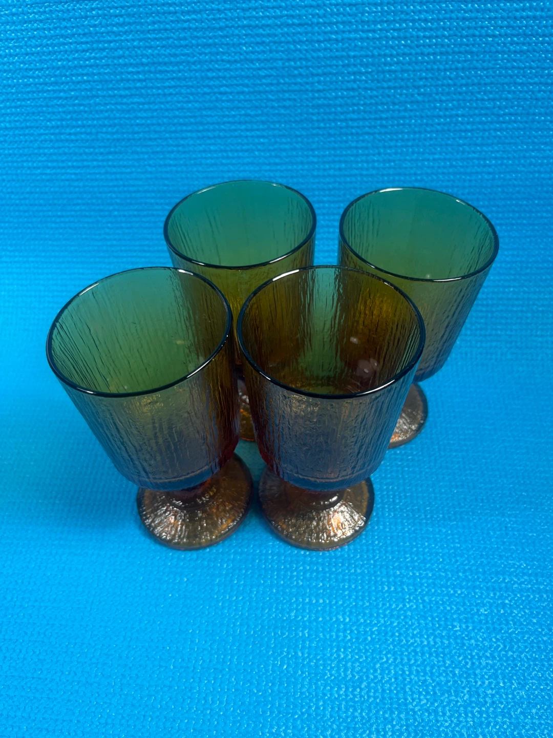 Vintage MCM Olive Green Goblet Set & Matching Floral Vase 5 pcs - photo 3
