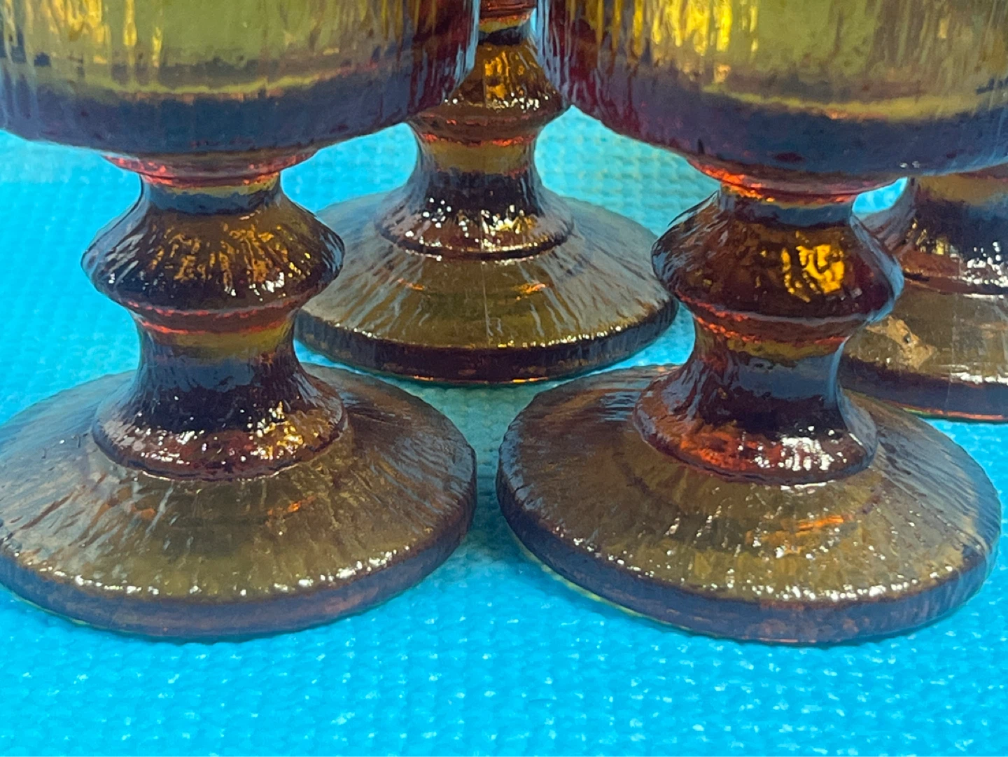 Vintage MCM Olive Green Goblet Set & Matching Floral Vase 5 pcs - photo 4