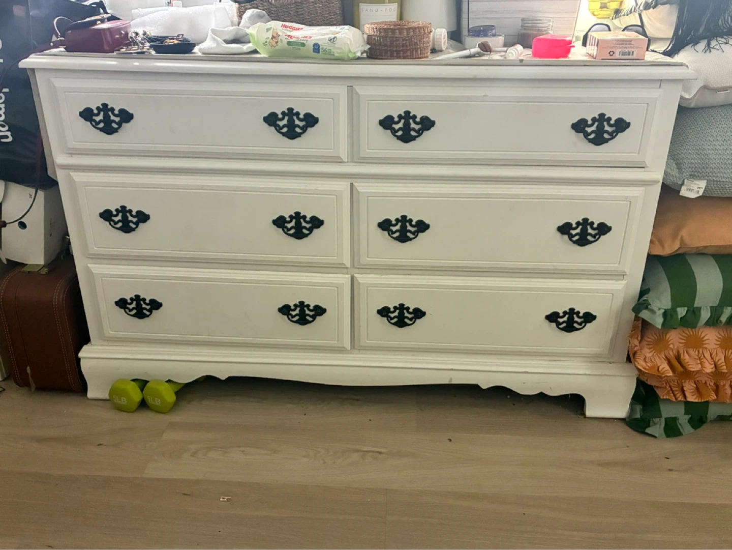 White 6-Drawer Dresser